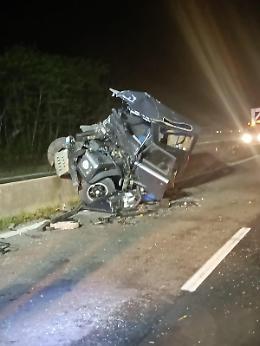 Terribile incidente nella notte sulla Pontina. Grave un uomo di 63 anni