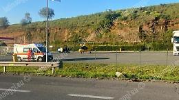 Tamponamento sulla Pontina ad Aprilia, atterra l'elicottero, strada bloccata