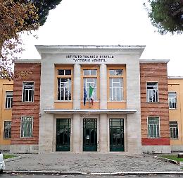 Pubblicità elettorale sulla app di classe, scoppia il caso al Vittorio Veneto