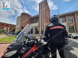 Tenta il colpo alle Poste, bandito messo in fuga dalle urla della cassiera