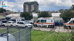 Sosta selvaggia al pronto soccorso, le ambulanze non possono parcheggiare