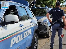 Violentata mentre rientra a casa, è caccia all'uomo