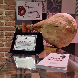 Macelleria da "Gambero Rosso" premiata dal sindaco