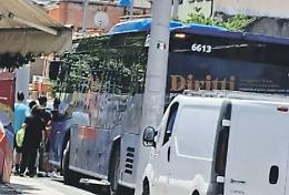Studentesse aggredite su un bus da un nordafricano, arriva la polizia