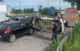 Incidente sulla Monti Lepini, auto si ribalta: tre feriti