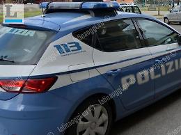 Trovati con arnesi da scasso nei pressi di alcune auto in sosta, denunciati