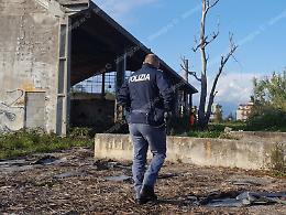 Sorpreso a rubare una borsa da un'auto scappa nell'ex Svar.  Giovane in trappola
