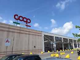 Coop chiude, salvi tutti i lavoratori