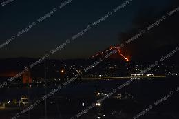 Vasto incendio nella zona di Monte Ercole