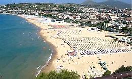 Mare pulito, l'Arpa esclude rischi