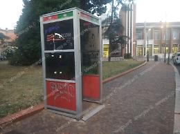 Stop alle telefonate: le cabine telefoniche vanno in pensione