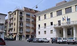 "L'amore per il paese prima di ogni poltrona"