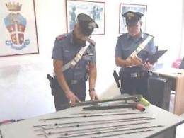 Spara con un fucile  subacqueo verso due persone, denunciato