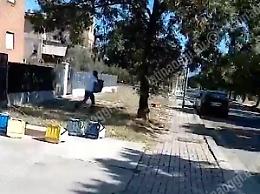 Filma i ladri, nessuno dà l'allarme