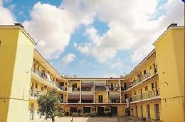 Case popolari ancora nel mirino Occupazione abusiva sventata al Nicolosi
