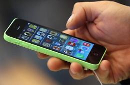 Rissa in zona pub, gli investigatori potrebbero acquisire i telefoni dei due giovani feriti