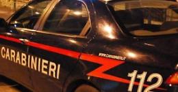 Anziana rapinata in casa, il bandito si schianta con l'auto