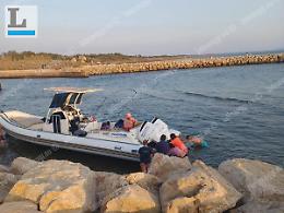 Porto insabbiato, a Rio Martino le barche rientrano “a spinta”