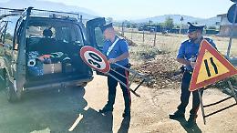 Nascondeva segnali stradali spariti dalla Frosinone - mare, denunciato
