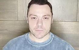 Il primo romanzo di Tiziano Ferro  è nelle librerie
