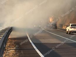 Incendio sulla Frosinone-Mare, traffico rallentato