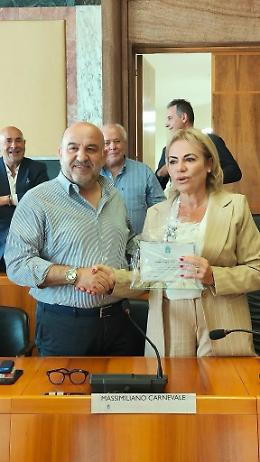 Latina Calcio verso il Monopoli. Ieri l'augurio del sindaco e amministrazione