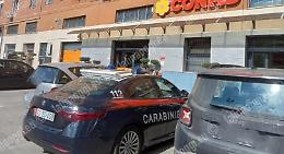 Rapina al Conad con il coltello