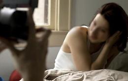 Latina, lascia l'amante e lui manda il video hot al marito