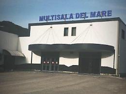 Cinema multisala,  tegola sulla riapertura