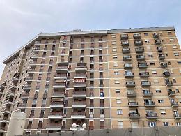 Palazzo Lamaro, le richieste dell'amministrazione a tutela degli inquilini