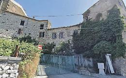 Per altri due mesi gli alunni non torneranno alla “Massari”