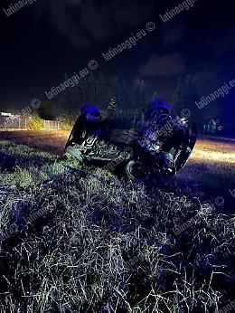 Incidente   d'auto sulla Pontina, durante i soccorsi si ribalta anche un furgone