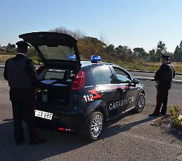 In giro con l'auto nonostante il divieto: un arresto