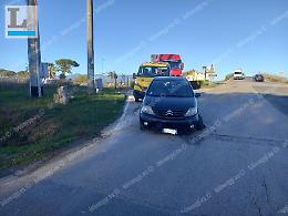Scontro tra due auto in via Genio Civile, due persone ferite