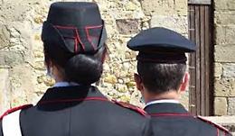 Pugni e schiaffi contro la compagna incinta, scatta il divieto di avvicinamento