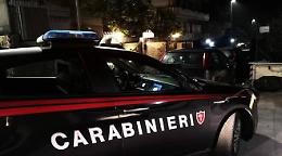 Aggredisce un 22enne con un coccio di bottiglia, denunciato