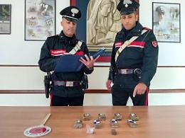 Sorpreso con 800 grammi di  hashish, arrestato