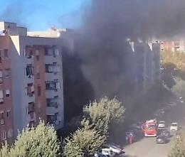 Inferno di fuoco nei garage Ater