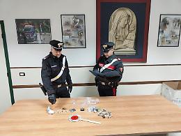 Viaggiava in auto con dosi di cocaina, arrestato 36enne