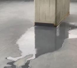 Ancora infiltrazioni d'acqua nel palazzetto dello sport