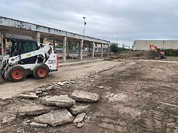 Lavori alla scuola Plinio, il sopralluogo dell'Amministrazione nel cantiere
