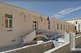 «Salvare la scuola di Ponza»