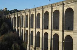 Tragedia ad Ariccia, 32enne di Latina si lancia dal ponte e muore