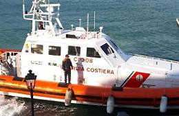 Gaeta, affonda peschereccio ormeggiato lungo la banchina