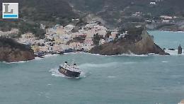 La motonave «Quirino» resterà ferma a Formia per le ispezioni
