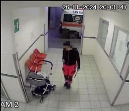 Neonato abbandonato, il Garante: «Il video della mamma non andava trasmesso»