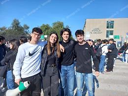 Protesta al liceo, gli studenti: "Chiediamo un maggior dialogo"
