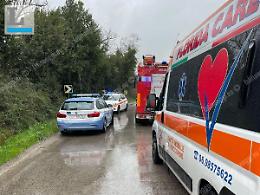 Grave incidente in via del Genio Civile, strada chiusa al traffico