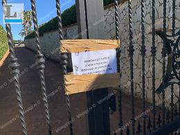 Duplice femminicidio, Sodano ha preso a calci la porta del bagno dove era Desy