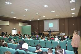 Polizia a scuola, l'incontro sulla legalità al Rosselli
